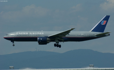 N788UA (26942) 1997 Boeing 777-222(ER)