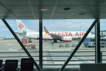 9H-VUB (65877) 2021 Boeing 737-8200 MAX