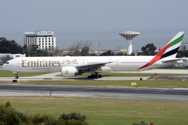 A6-EGK (41071) 2011 Boeing 777-31H(ER)