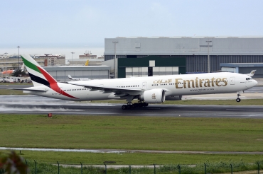 A6-ENY (42122) 2015 Boeing 777-31H(ER)