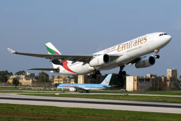 A6-EAR (536) 2003 Airbus A330-243