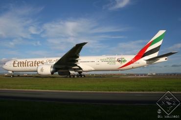 A6-EBI (32785) 2005 Boeing 777-36N(ER)