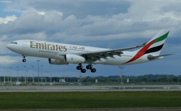 A6-EAJ (451) 2002 Airbus A330-243