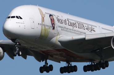 A6-EEU (147) 2013 Airbus A380-861