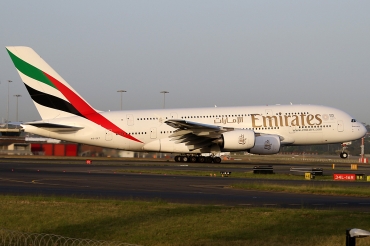A6-EET (142) 2013 Airbus A380-861
