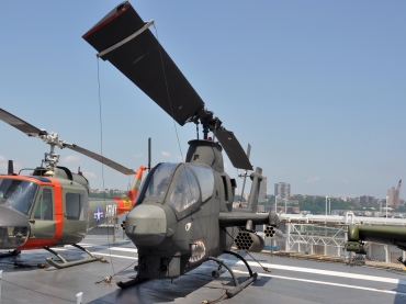 70-15956 (2099) 1970 Bell AH-1G Cobra