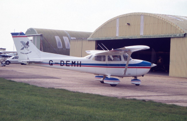 G-DEMH (1137) 1974 Reims F172M Skyhawk