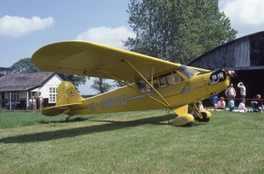 G-BBUU (10529) 1943 Piper J-3C-65 Cub