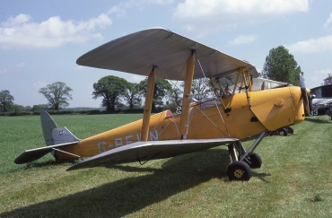 G-BEWN (DHA305) 1941 De Havilland Australia DH-82A Tiger Moth