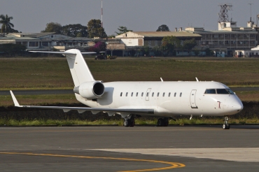 5Y-HMI Bombardier CRJ-200