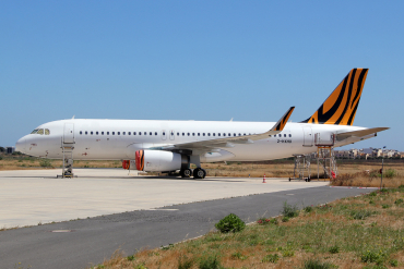 2-HXHU (6749) 2015 Airbus A320-232(WL)