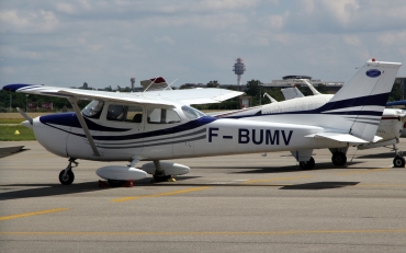 F-BUMV (F172-1005) 1973 Cessna 172S