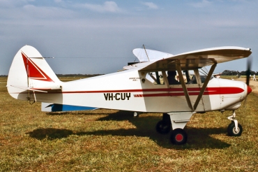 VH-CUY (22-8586) Piper PA-22-108 Colt