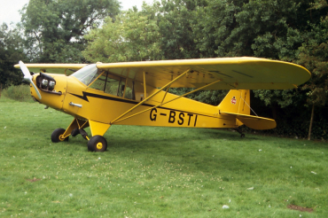 G-BSTI (19144) 1946 Piper J3C-65 Cub