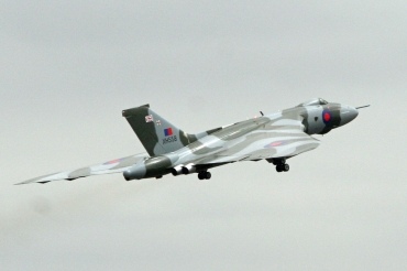 G-VLCN / XH558 1960 Avro 698 Vulcan B2