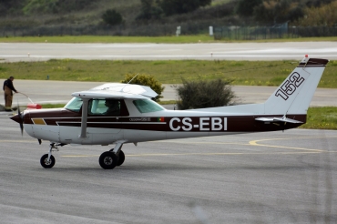 CS-EBI Cessna 152 II