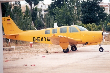 D-EAYQ, (cn E-2661), Beech A36 Bonanza 36