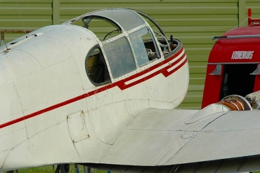 EC-APH (04-005) Let Aero Ae-45