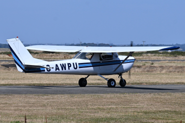 G-AWPU · Reims-Cessna F150J · EGCK