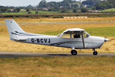 G-BCVJ (1305) 1974 Reims-Cessna F172M Skyhawk
