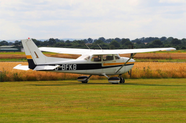 G-BFKB (1601) 1977 Reims-Cessna F172N