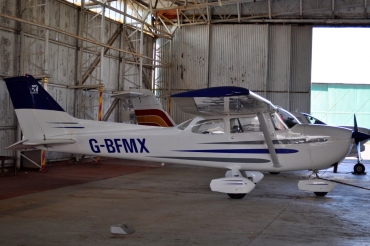 G-BFMX (1732) 1978 Reims F172N