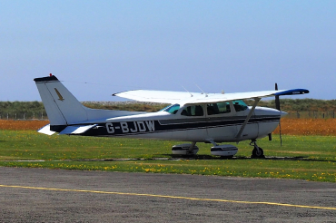 G-BJDW (1417) 1976 Reims-Cessna F172M Skyhawk