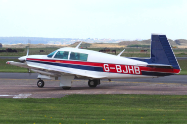 G-BJHB (24-1190) 1981 Mooney M20J 201
