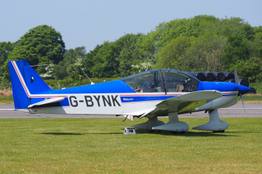 G-BYNK (338) 1999 Robin HR-200-160