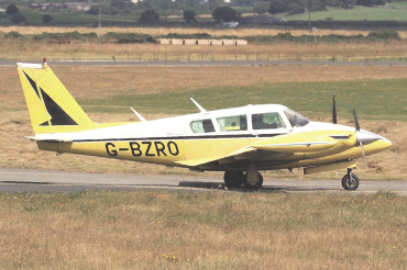 G-BZRO (30-1923) 1969 Piper PA-30 Twin Comanche