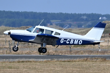 G-CBMO · Piper PA-28-180 Cherokee D · EGCK