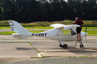 G-CEKT (8272) 2007 Flight Design CTSW