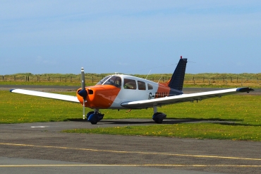 G-FMAM (28-7415056) Piper PA-28-151 Cherokee Warrior
