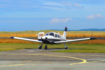 G-HRYZ (28-7505090) 1974 Piper PA-28-180 Cherokee