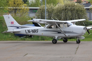LN-NRF (172S9998) Cessna 172 Skyhawk