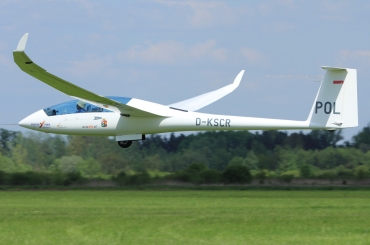 D-KSCR (246) Schempp-Hirth Duo Discus XLT