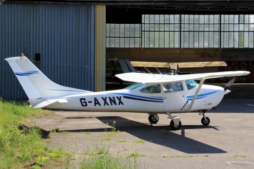 G-AXNX (cn 18259322) Cessna 182M Skylane