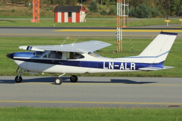 LN-ALR (177RG0170) 1971 Cessna 177RG Cardinal