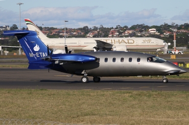 M-ETAL (1194) 2009 Piaggio P-180AM Avanti