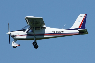 OK-LUR10 Tecnam P-92 Echo Super