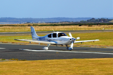 N54105 (1139) 2004 Cirrus SR22 G2