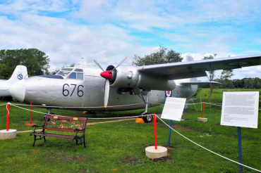 WF128 (P57/26) 1952 Percival P-57 Sea Prince T1