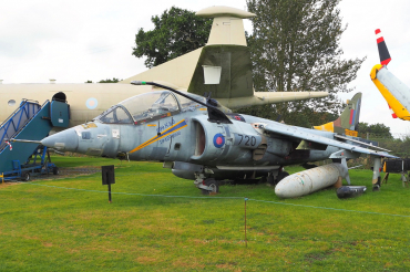 XW268 (212007) 1970 Hawker Siddeley Harrier T.4N
