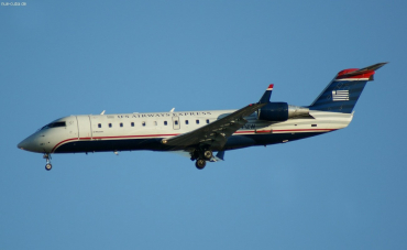 N441ZW (7777) 2003 Bombardier CRJ-200LR