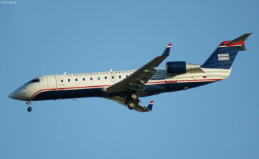 N466AW (7899) 2004 Bombardier CRJ-200LR