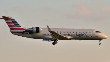N415AW (cn 7593) Bombardier CRJ200LR
