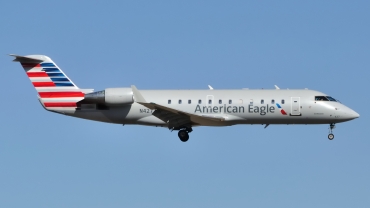 N427ZW (cn 7685) Bombardier CRJ200LR
