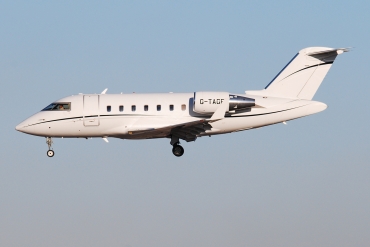 G-TAGE (5706) 2006 Bombardier Challenger 605