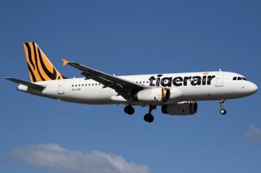 VH-VNF (3332) 2007 Airbus A320-232