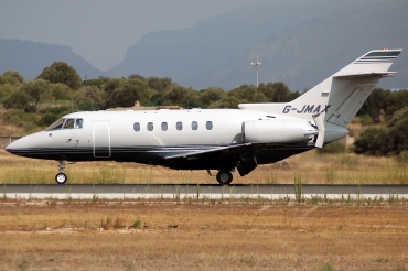 G-JMAX (258456) 1999 Raytheon Hawker 800XP